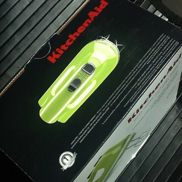 htf New in Box GREEN APPLE KitchenAid Ultra Power 5-Speed Hand Mixer KHM512GA - Picture 3 of 14